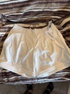 ZYIA Cream Athletic Drawstring Women’s Shorts